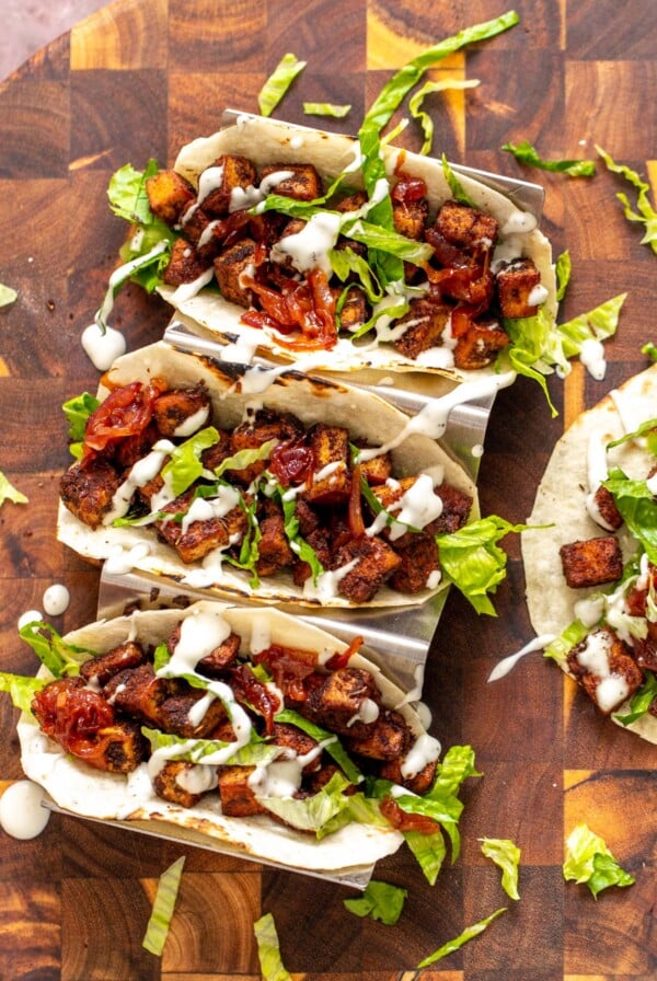 overhead shot of blackened tofu tacos