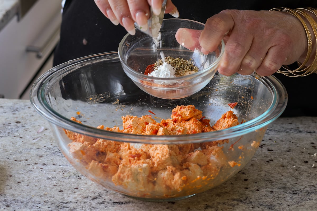 mixing cornstarch and spices