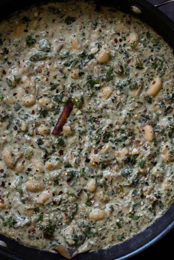 kali mirch beans in the pan after cooking