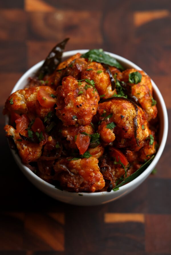 cauliflower pepper fry in a bowl