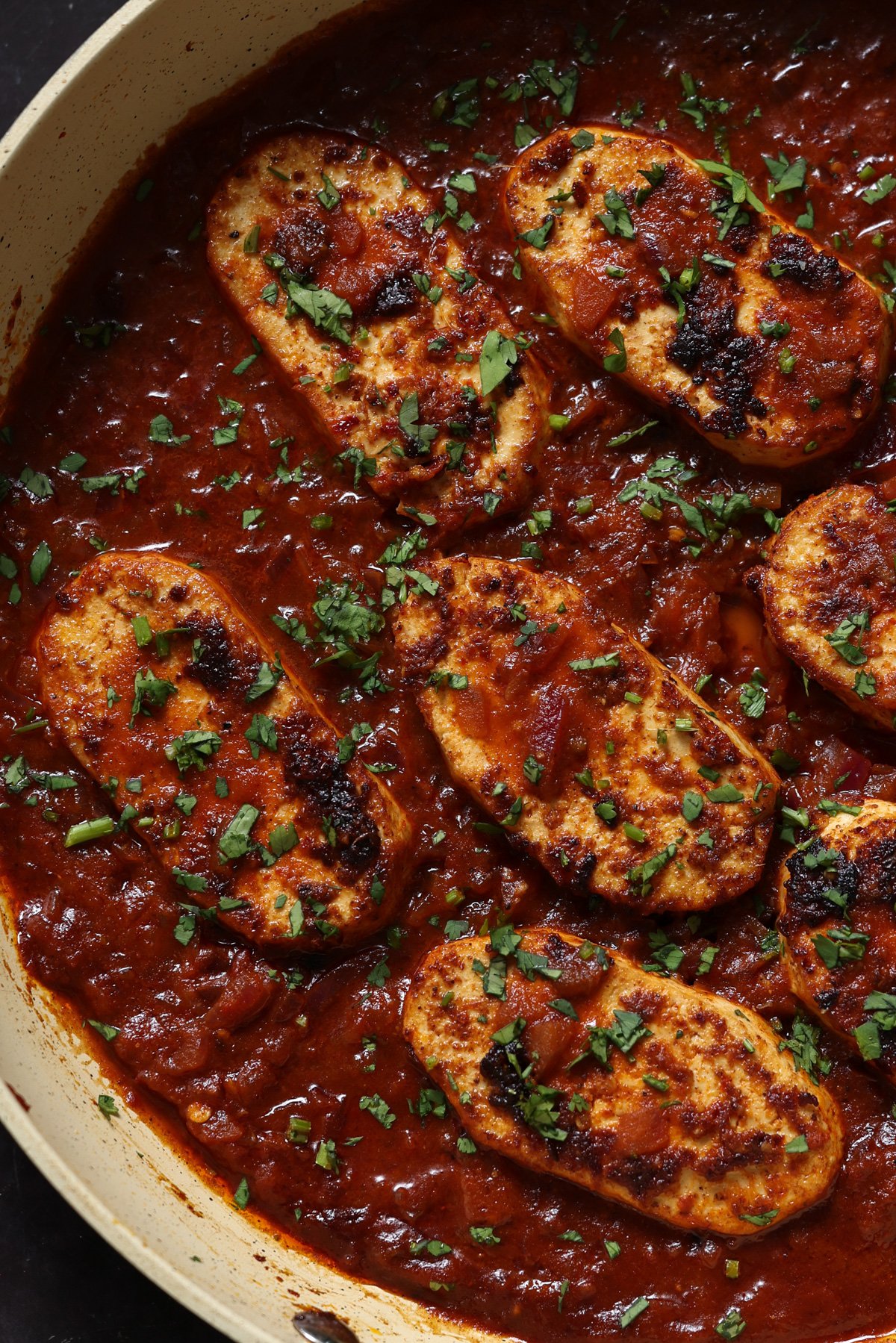 close-up of pan of peri peri chicken