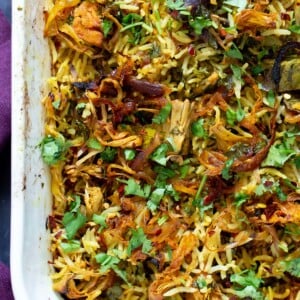 close-up of jackfruit biryani in the pan