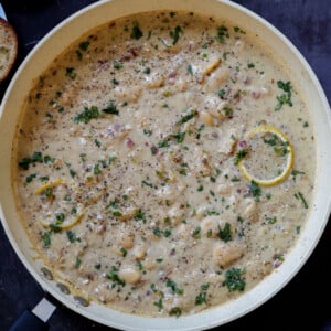 lemon garlic butter beans in a pan