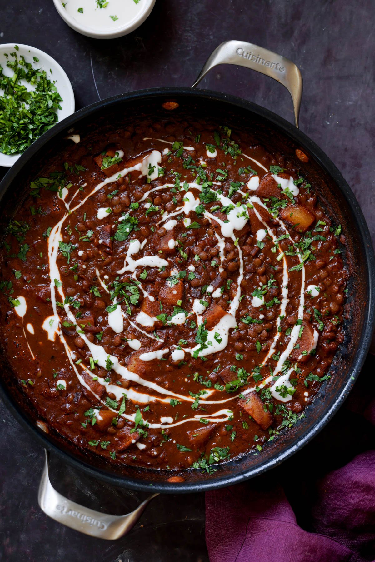 lentils vindaloo in the pan after adding the toppings