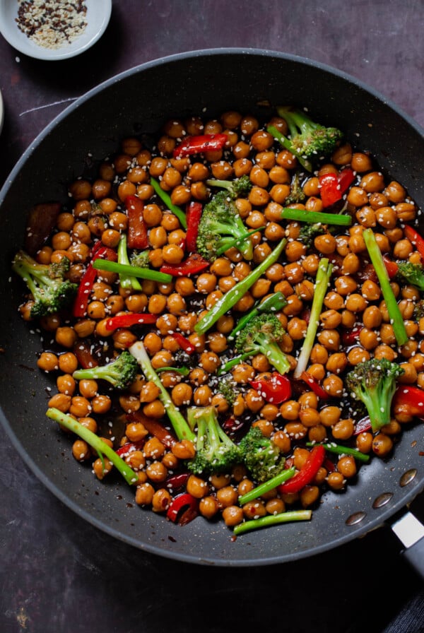 Mongolian chickpeas in the pan after cooking