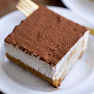 tiramisu cake