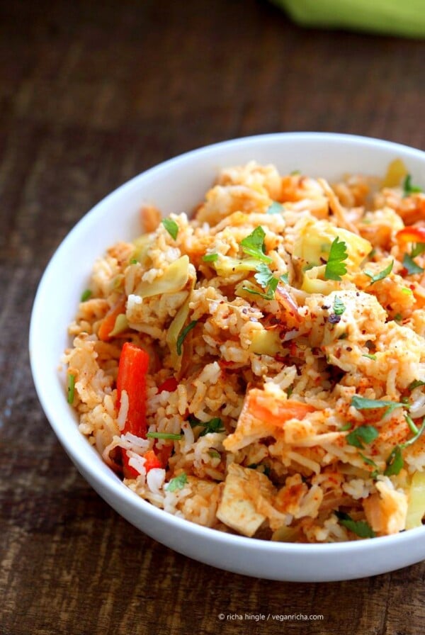 Peanut Sauce Fried Rice with Tofu, Carrots, red bell pepper, Cabbage and cilantro. Use cooked chickpeas to make soy-free, | VeganRicha.com #vegan #glutenfree #friedrice #veganricha