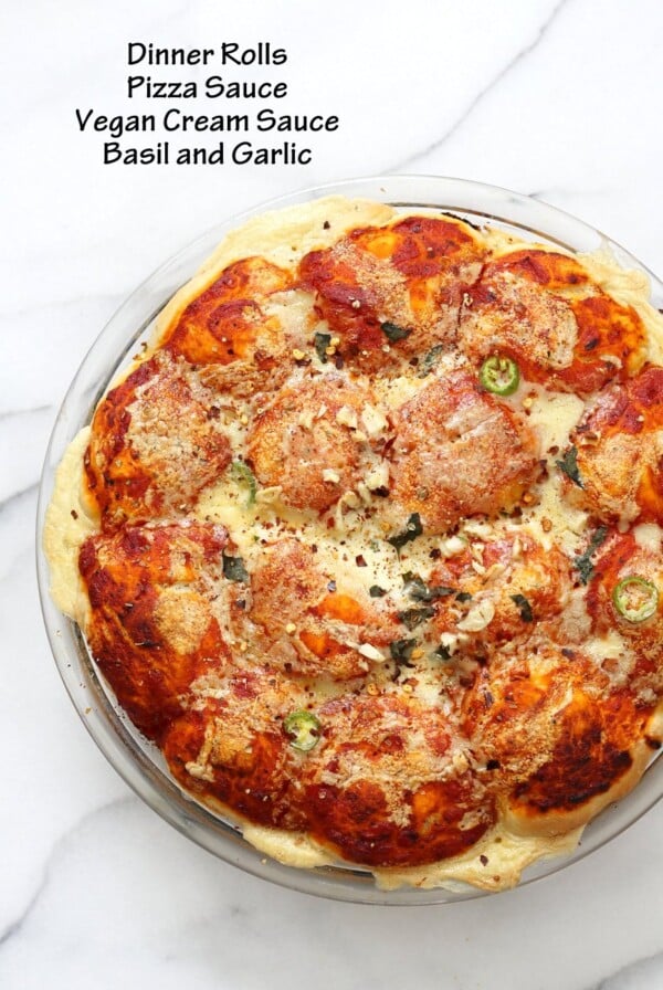 Cheesy Pull Apart Pizza Bread. Pizza Monkey bread. Add roasted veggies, olives, mushrooms to make into a pizza bake. Vegan Soy-free Recipe. | VeganRicha.com