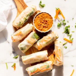 Easy Vegan Fresh Spring Rolls with Peanut Sauce. Rice paper Fresh Rolls with Marinated Tofu and Quick Peanut Dipping Sauce. #Vegan #VeganRicha #VeganSpringrolls #VeganSummerrolls Glutenfree #Recipe Can be Nutfree with Sunbutter or Sweet Chili sauce. 